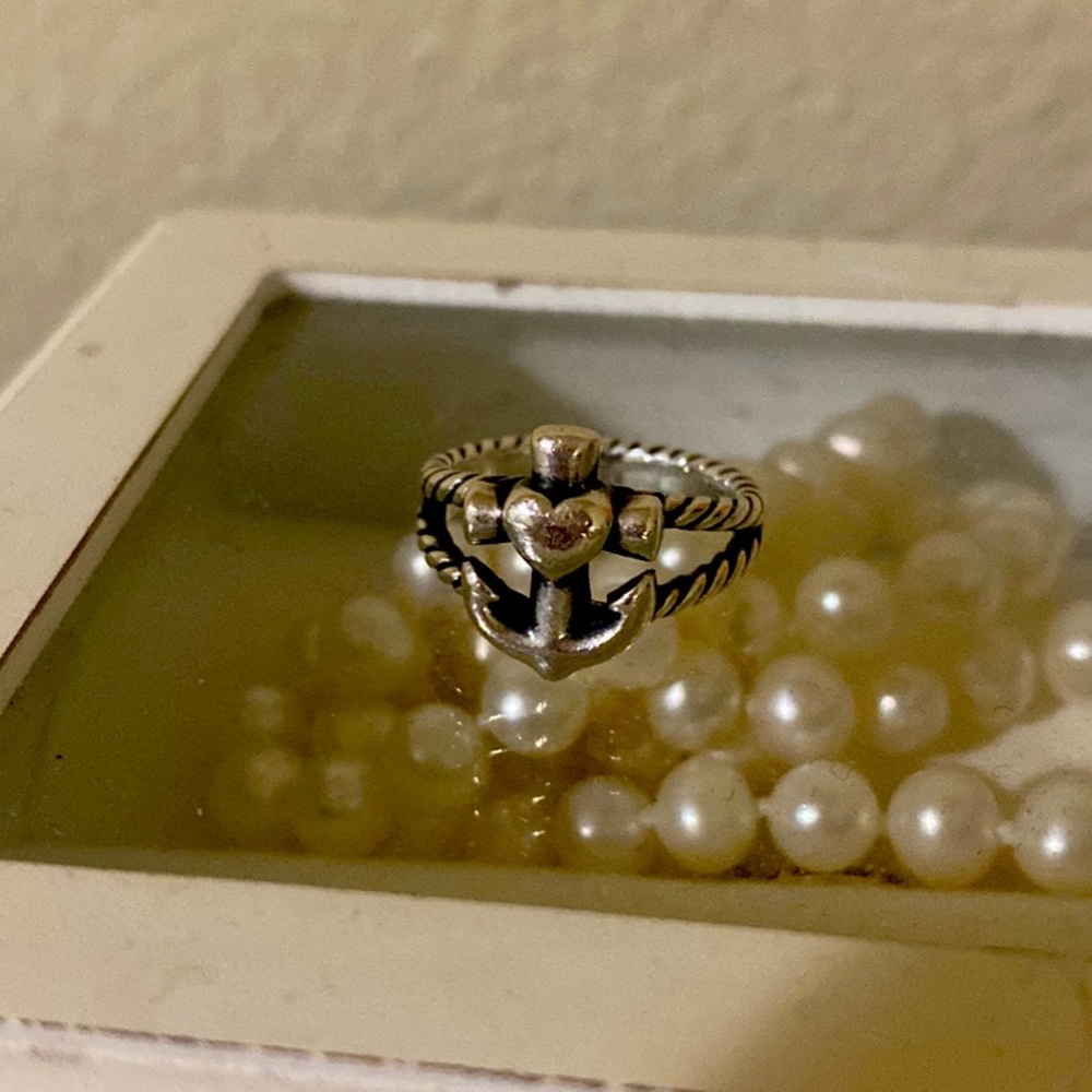 James Avery Ring “Hope Love Faith”Twisted  band